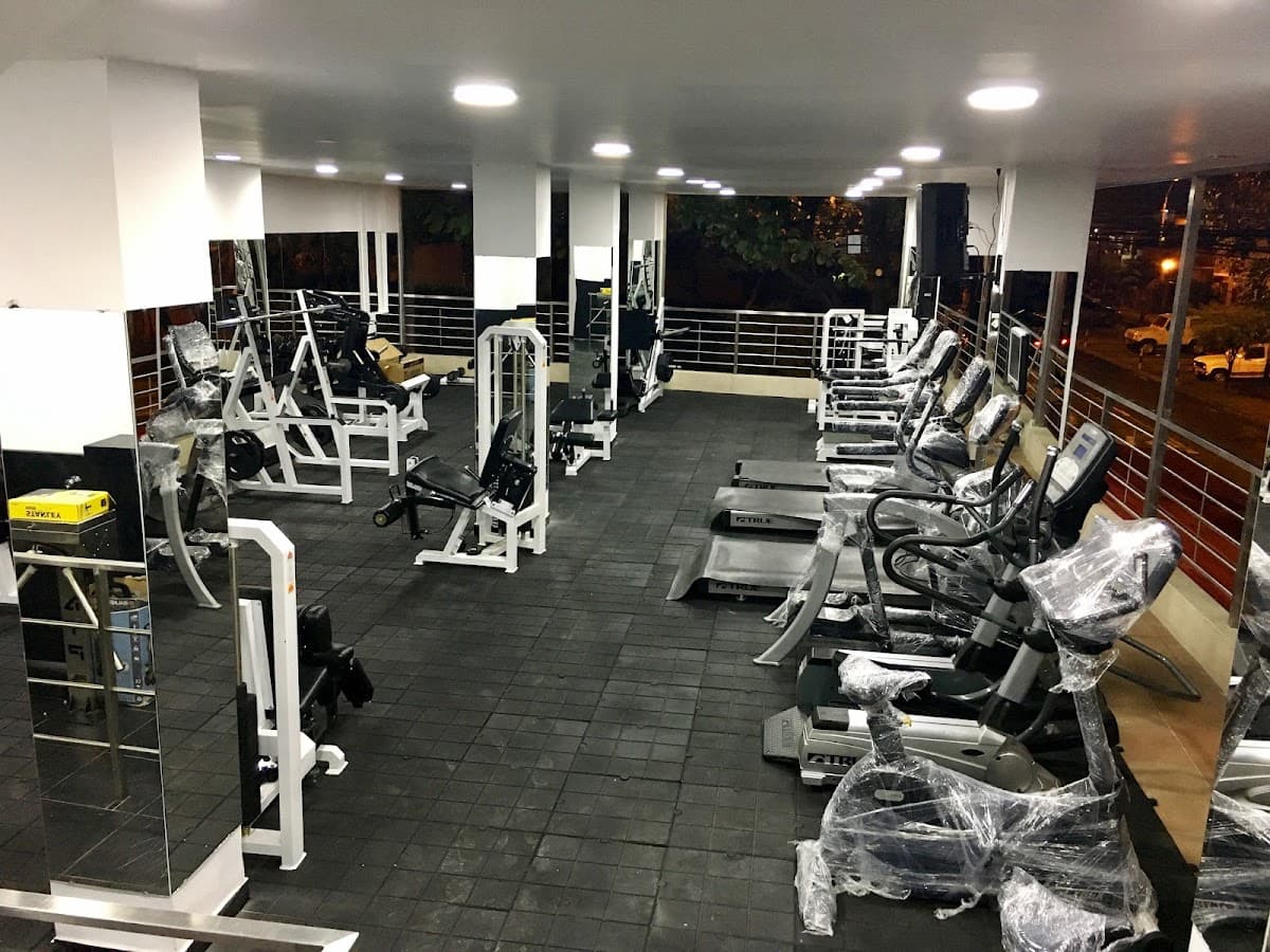 BIG GYM CALI