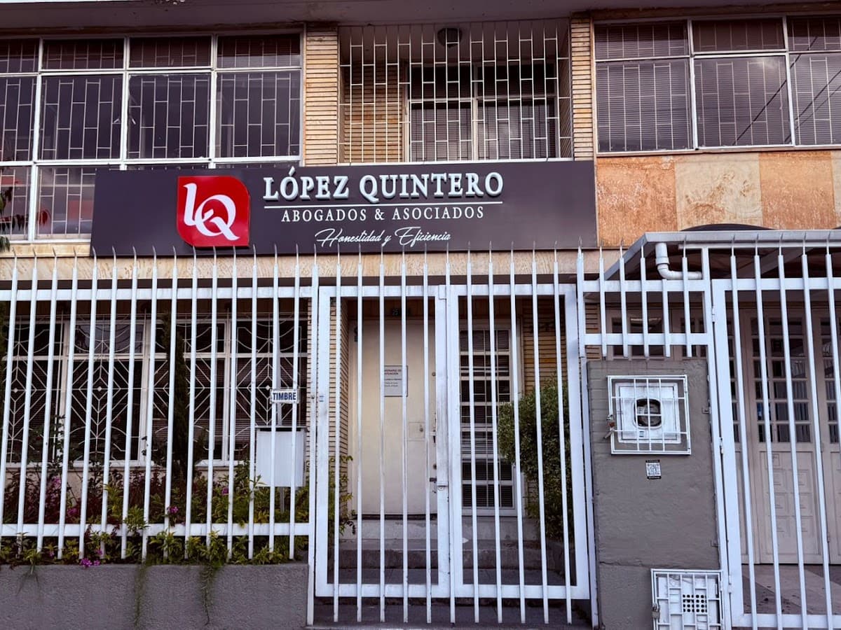 López & Asociados — foto