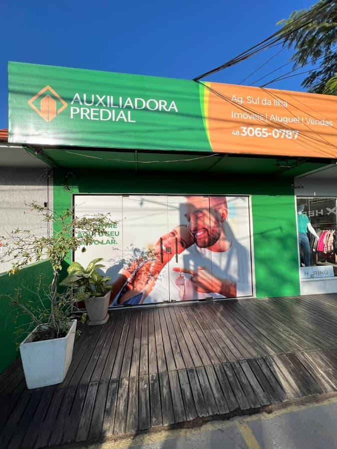 Hot Property Real Estate Solution — foto
