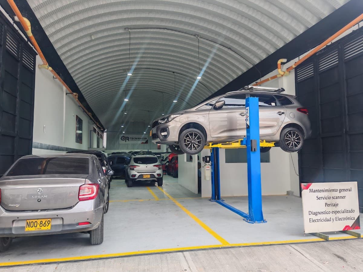 Taller Mecánico Bucaramanga | Peritaje Vehicular | Serviteca | SOAT | Detailing Automotriz | TecniRacer — foto