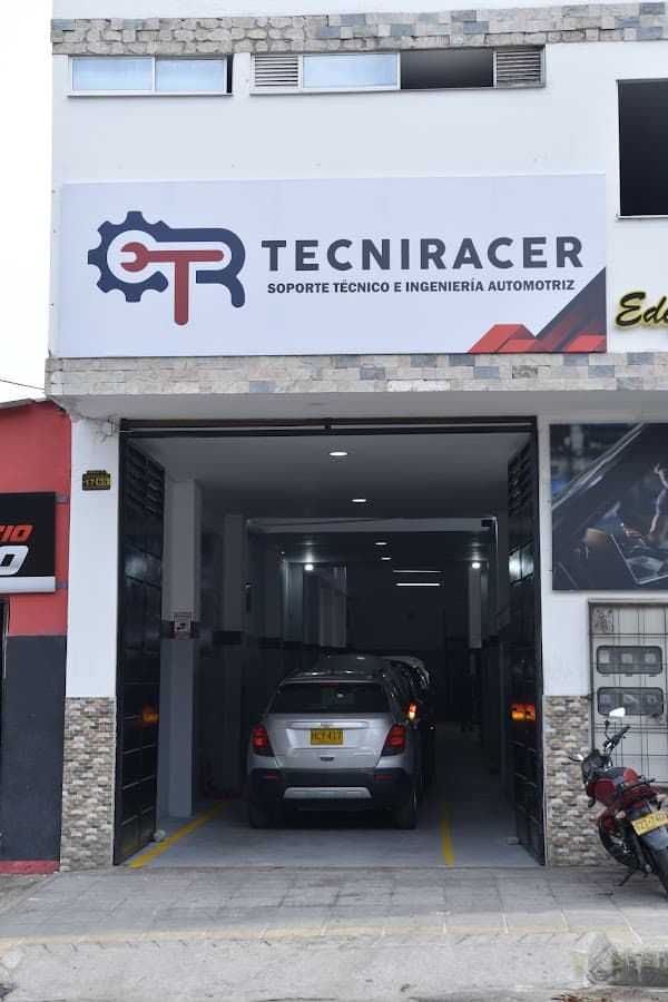 Taller Mecánico Bucaramanga | Peritaje Vehicular | Serviteca | SOAT | Detailing Automotriz | TecniRacer — foto
