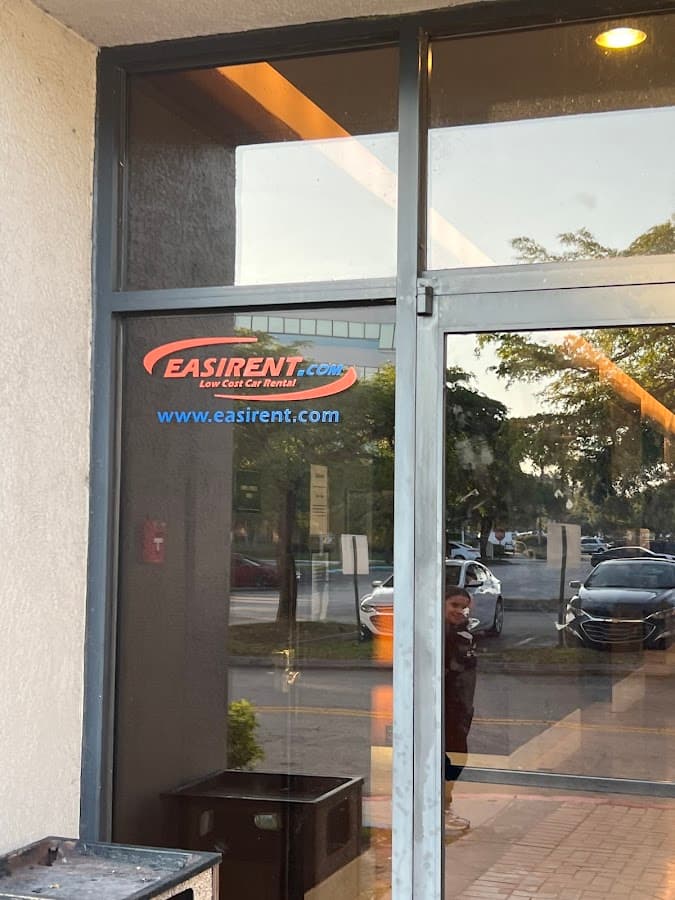 Easirent Car Rental Palm Beach International Airport (PBI) — foto