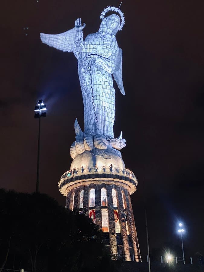 Virgen del Panecillo