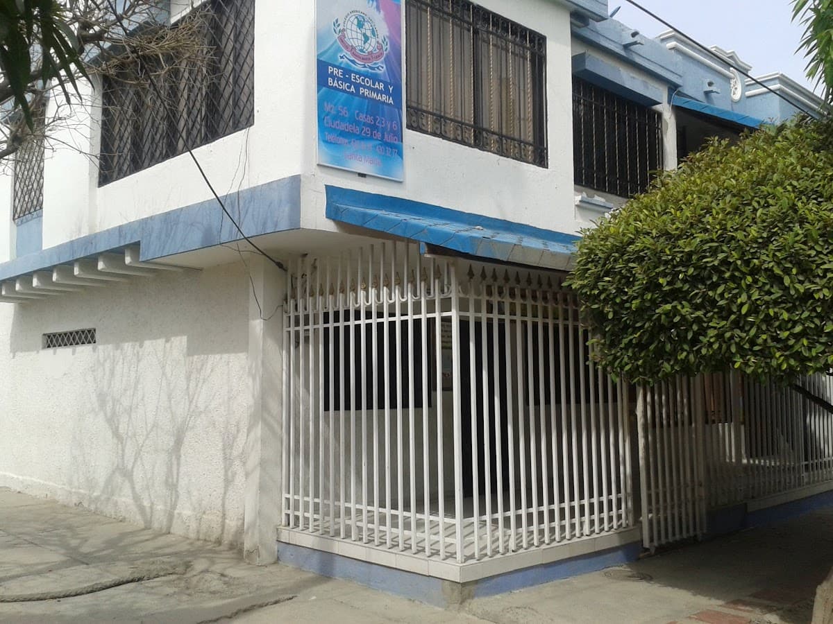 Colegio Americano Del Caribe — foto