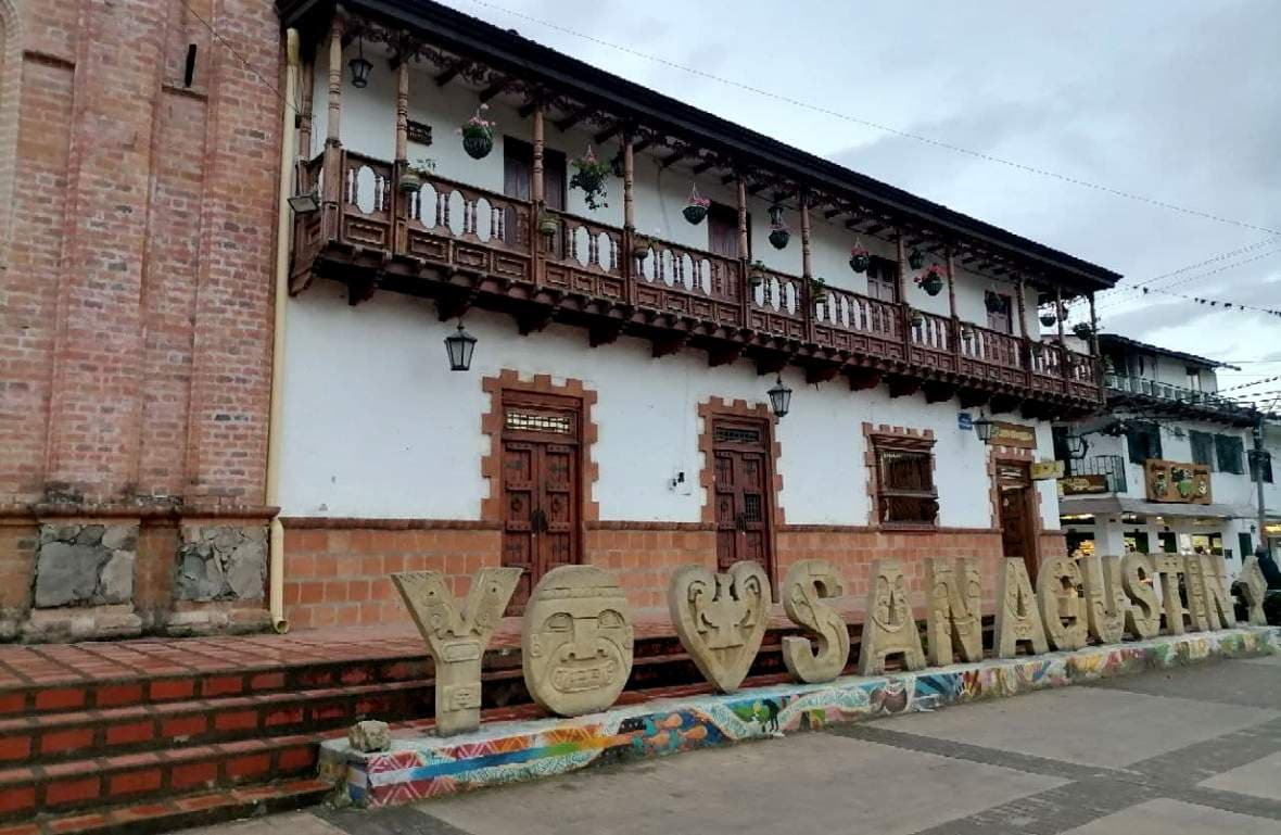 Travel Report — foto