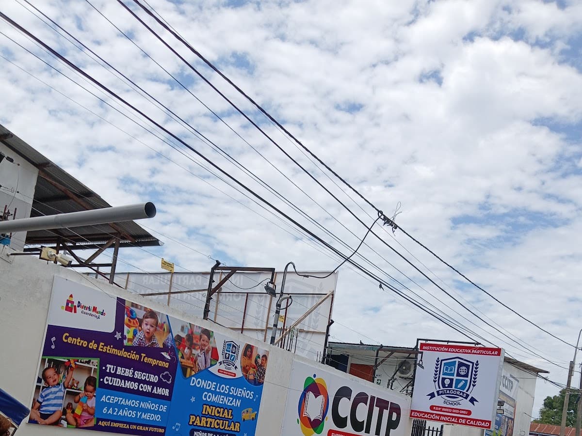 TEC COLLEGE — foto