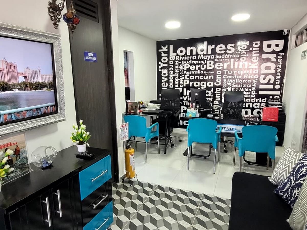 GENESIS TRAVEL — foto