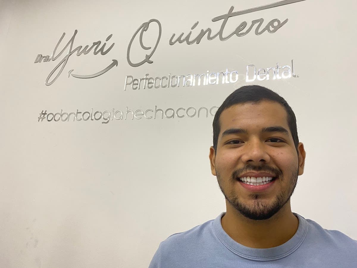 Dra. Yuri Quintero — foto