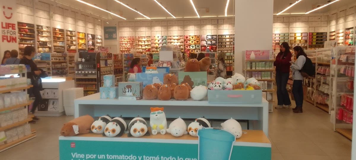 Miniso Real Plaza Cusco — foto