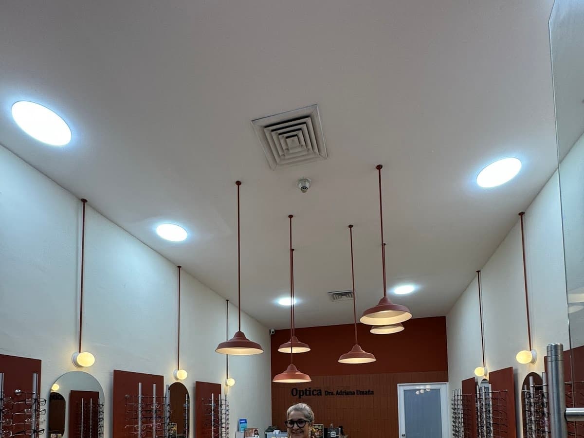 Optica Moderna Doctores Velandia — foto