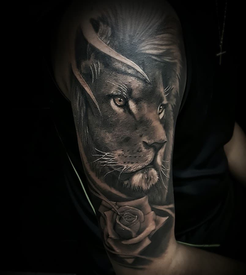 Loko tattoo studio — foto