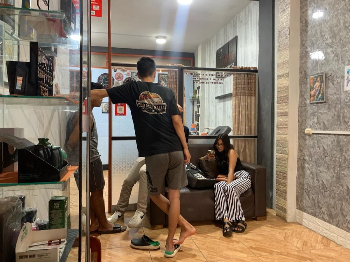 ADDICTION Estudio de Tatuajes — foto