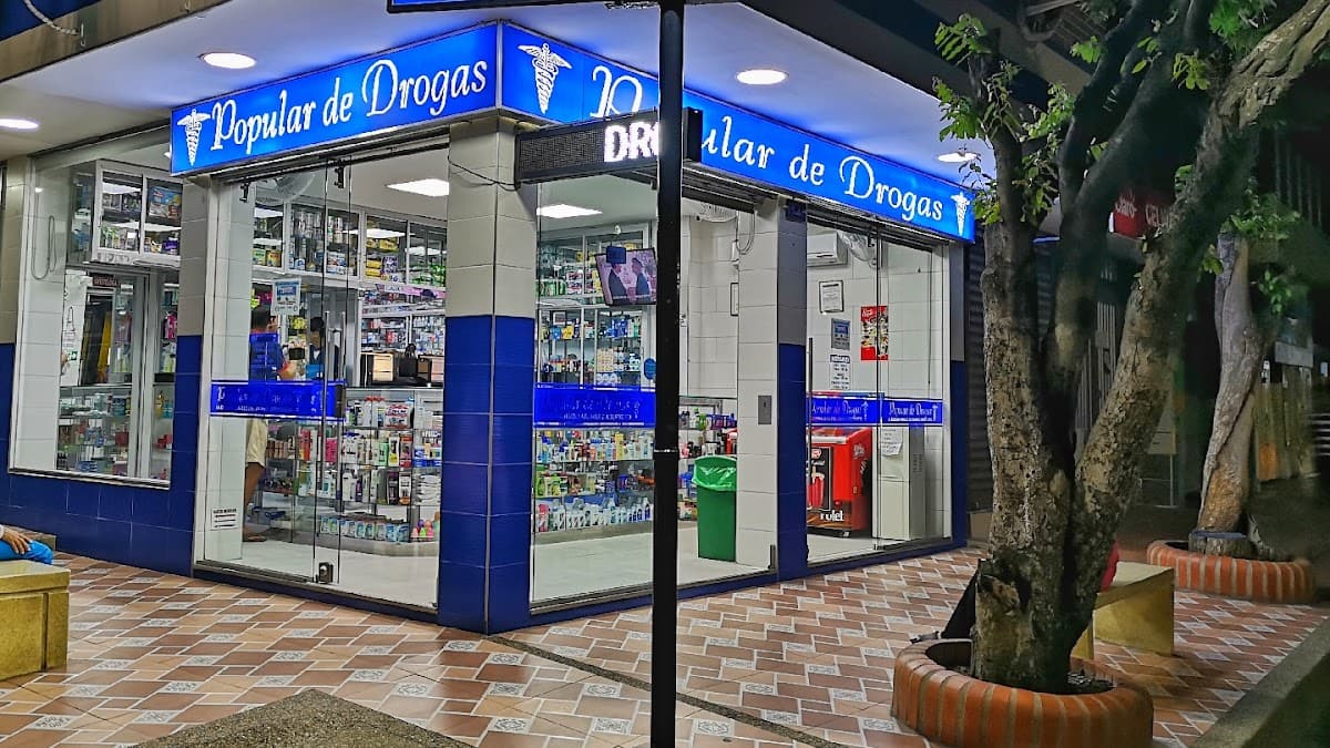 Drogueria Popular De Drogas — foto