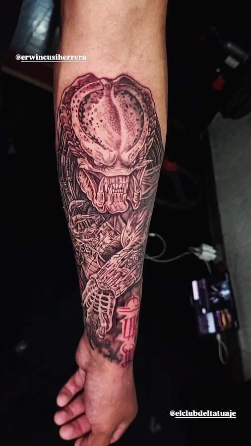 El Club del Tatuaje — foto