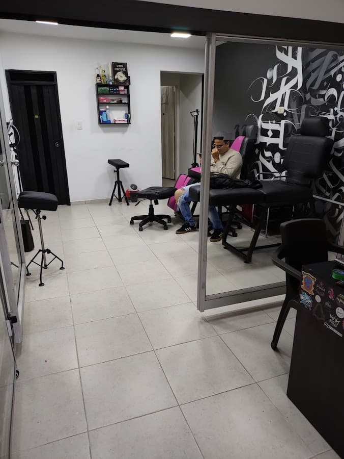 Zebra Tattoo Studio — foto