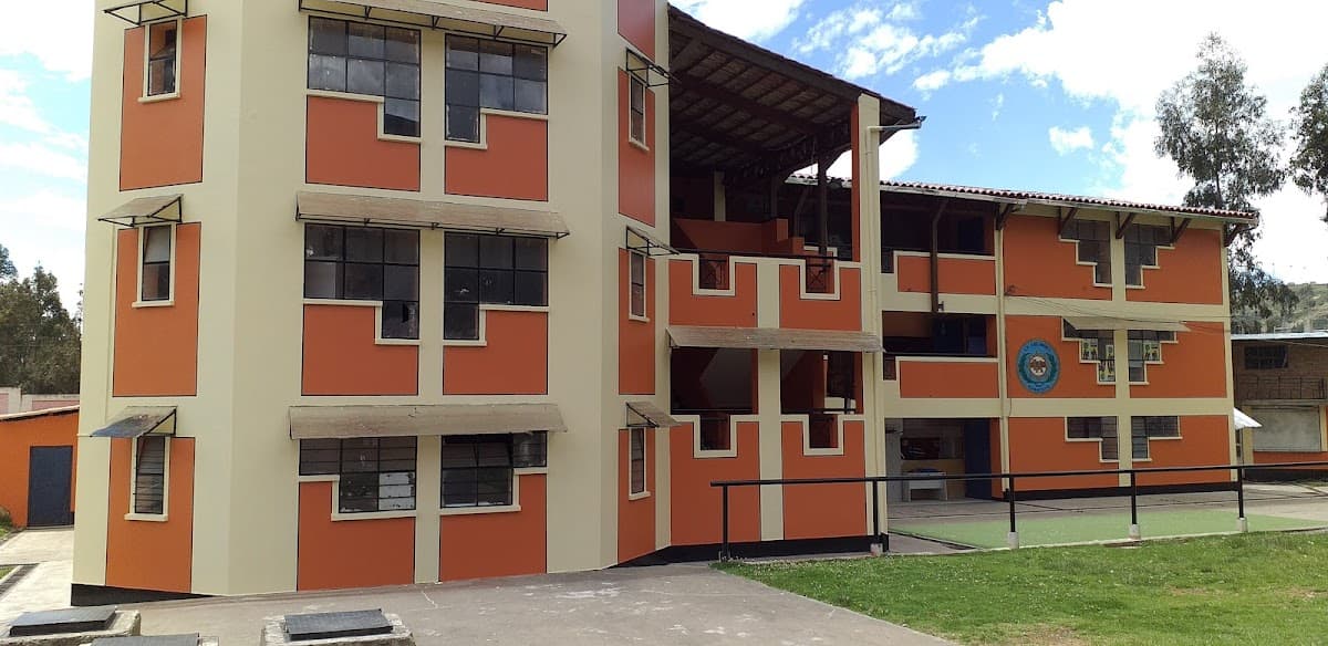 INSTITUCION EDUCATIVA "LOS ANDES" - UÑAS - Huancayo — foto
