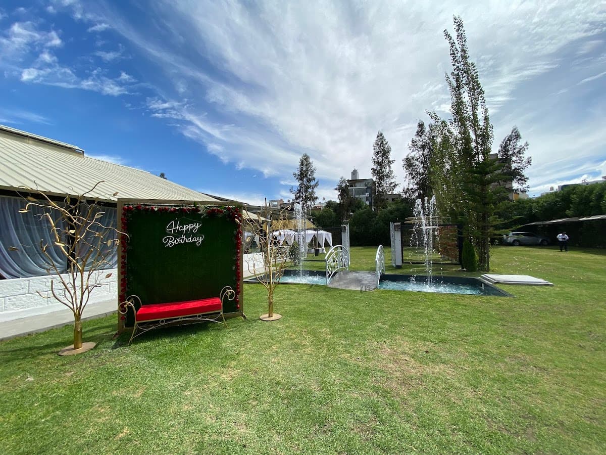 Jardín de Eventos Kusisqa – Alquiler de jardín para bodas y celebraciones en Arequipa — foto