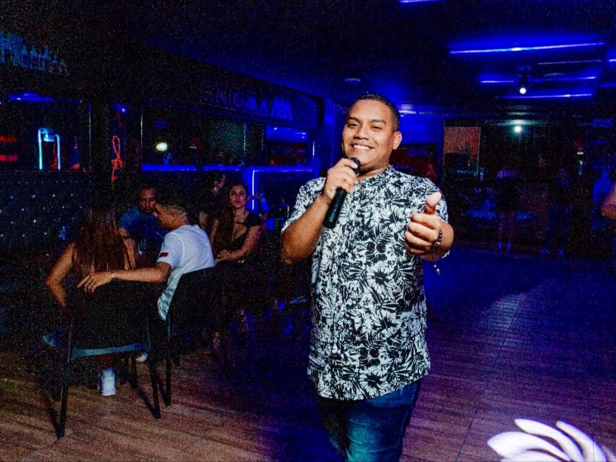 Versalles Disco Bar