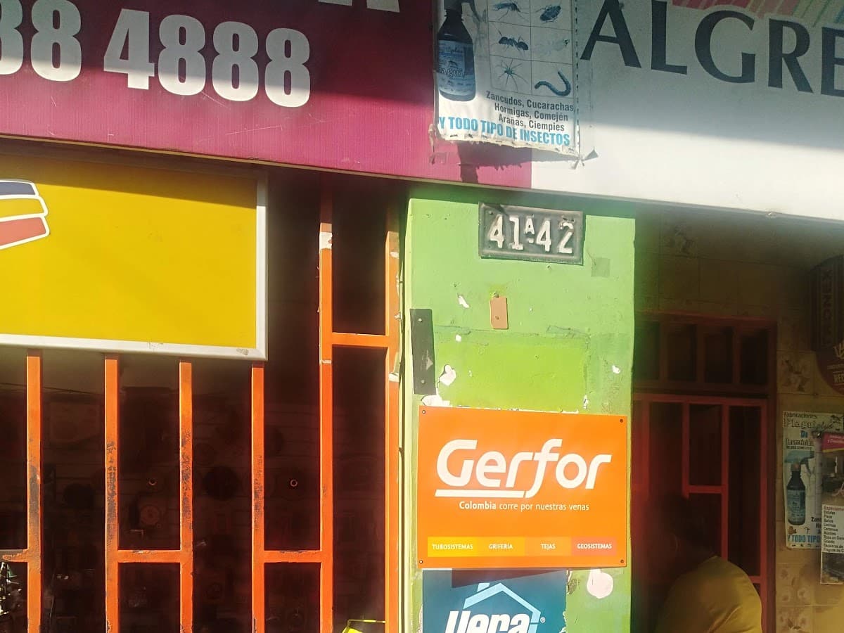 FERRETERIA OMEGA — foto