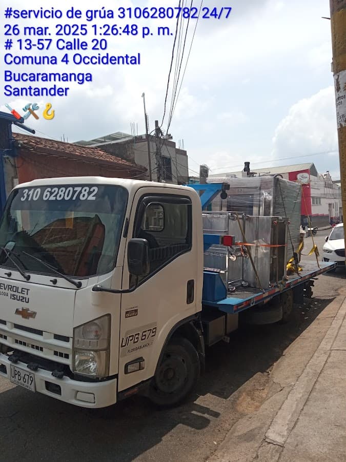 Servicio Grúa 24 horas y Taller Automotriz Franautos — foto
