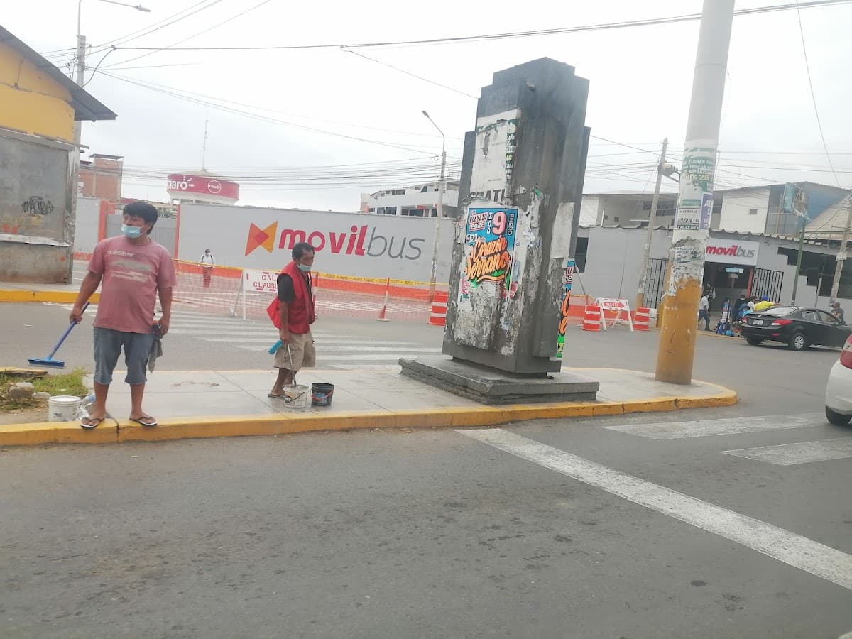 MOVIL BUS - Chiclayo