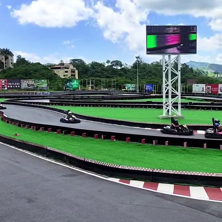 Z1 Park | Karting, Zona Crazy y Gaming en Caracas — foto