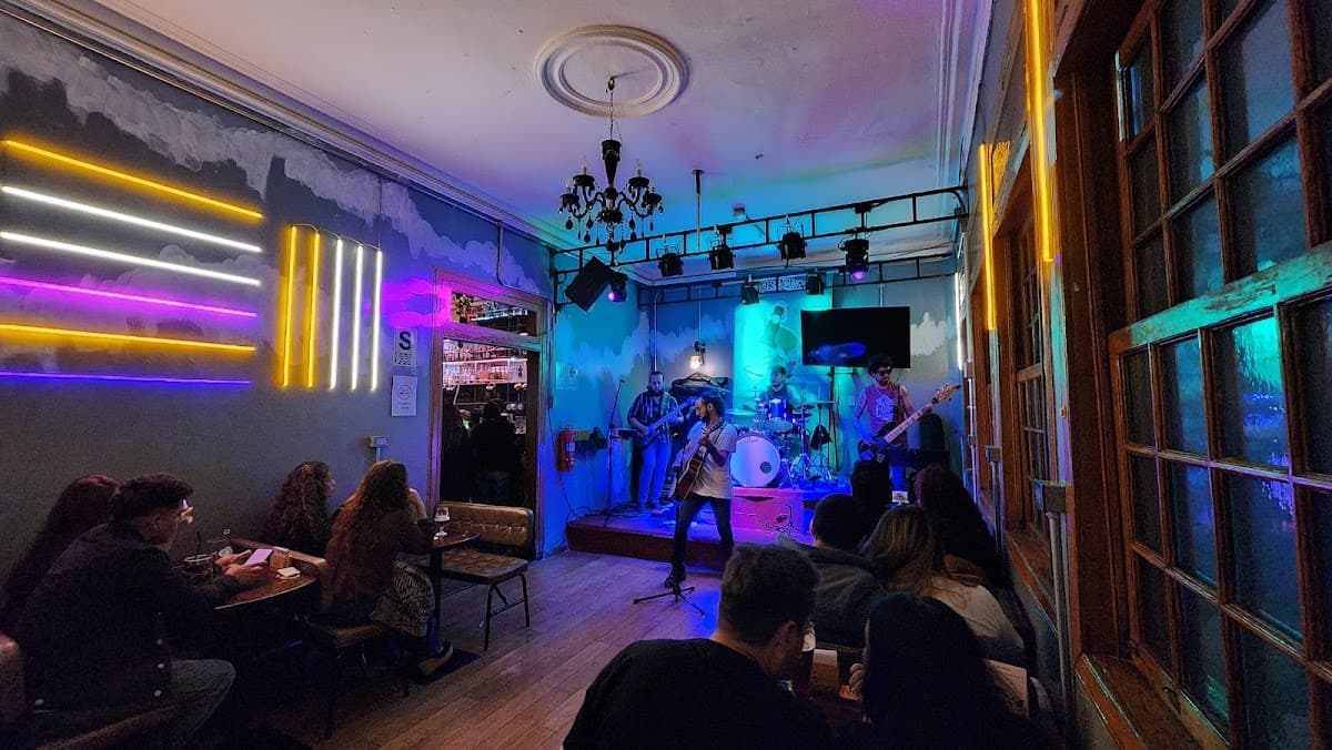 Leprechaun Food&Beverage-RESTOBAR