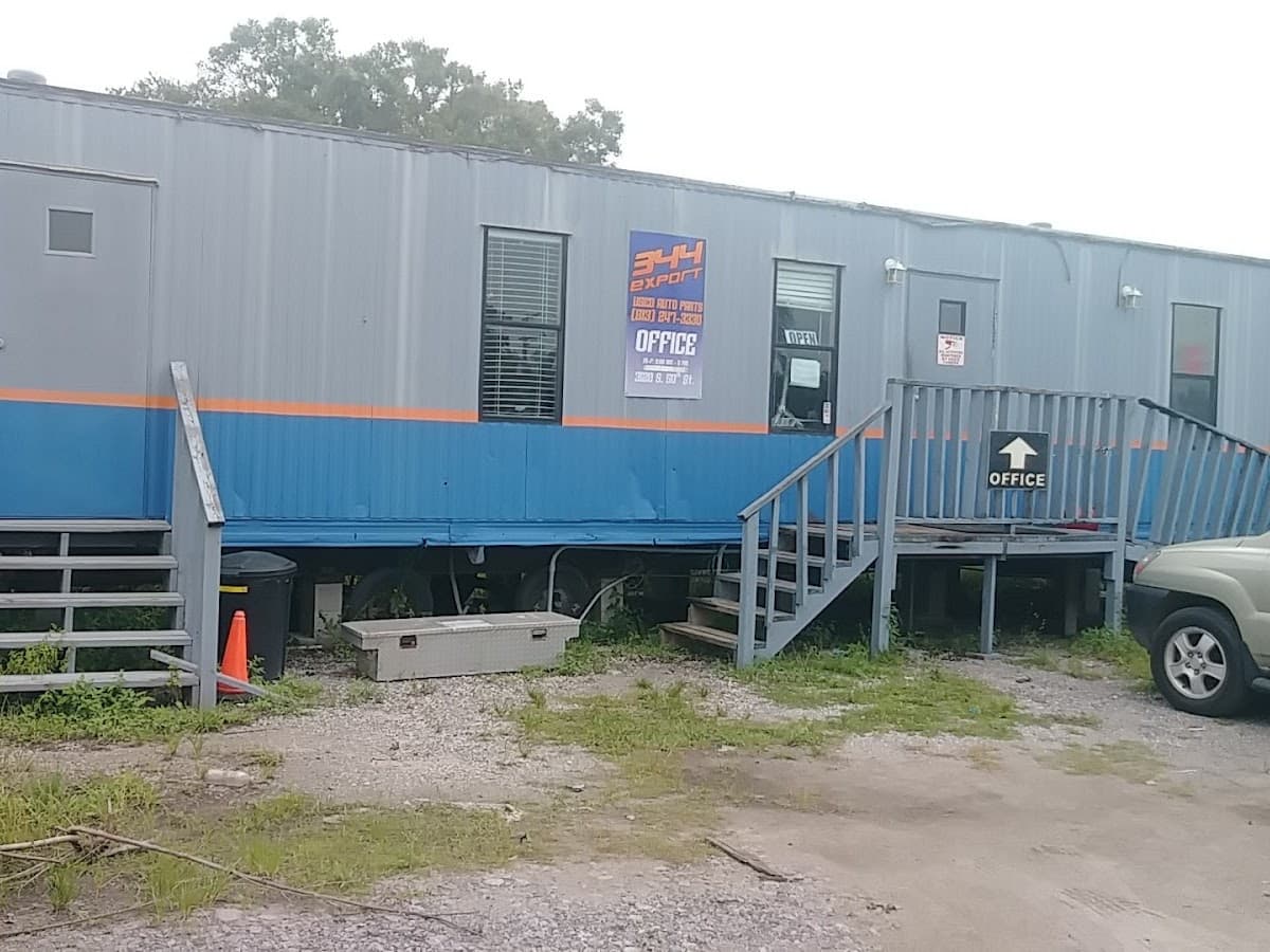Used auto parts — foto
