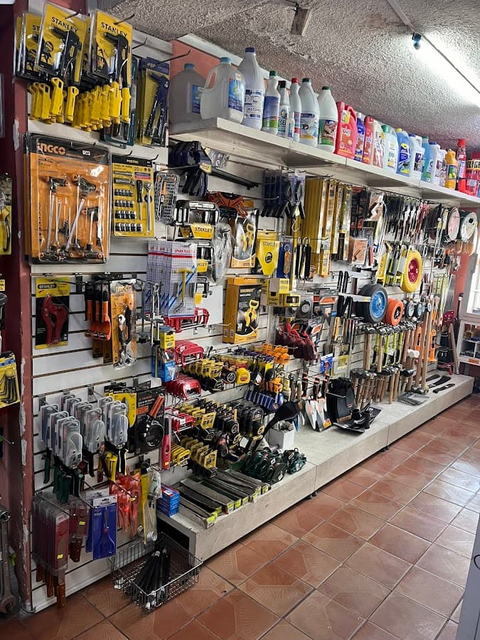 Ferreteria El Bosque — foto