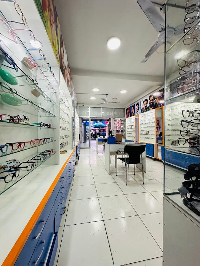 Lens Center — foto