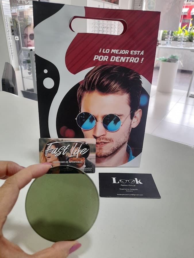 LOOK OPTICA VIRTUAL — foto
