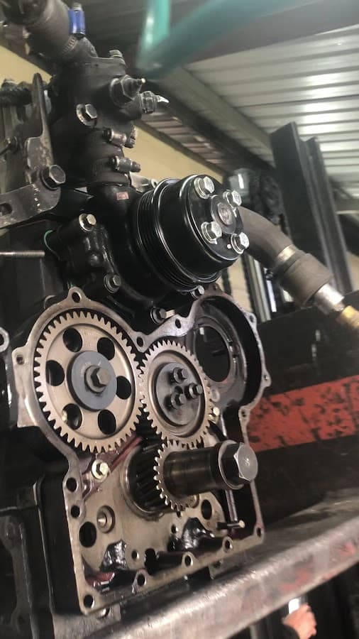 Ingeniería Mecatronica servicio automotriz especializado — foto