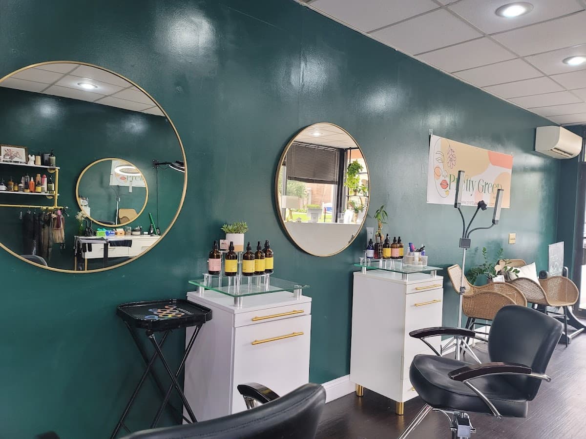Pretty Green Salon and Spa by Jamie Marie — foto