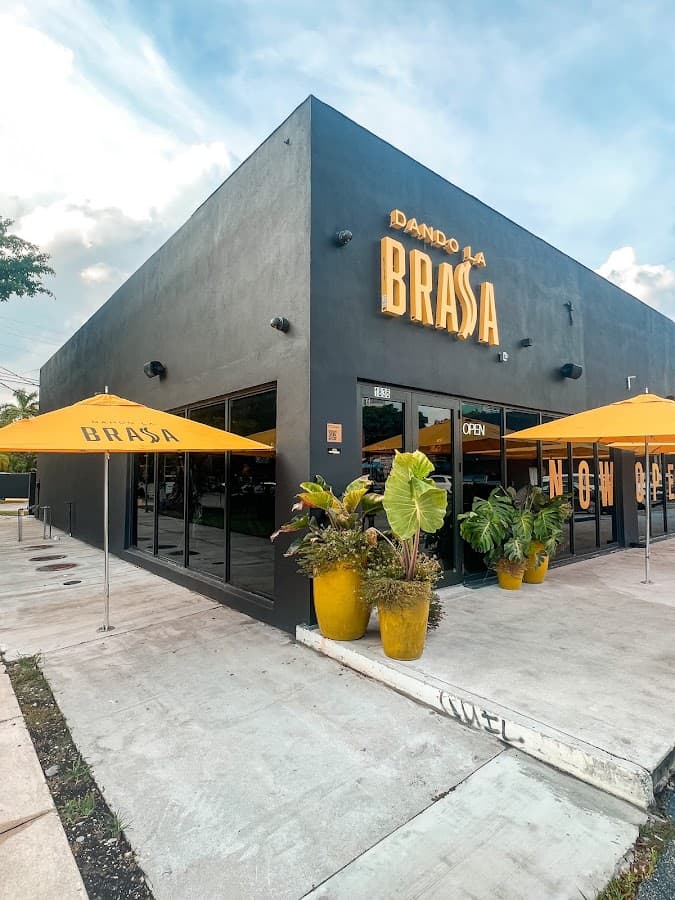 Dando La Brasa — foto