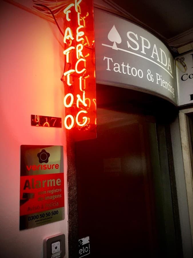 Spada Tattoo e Body Piercing — foto