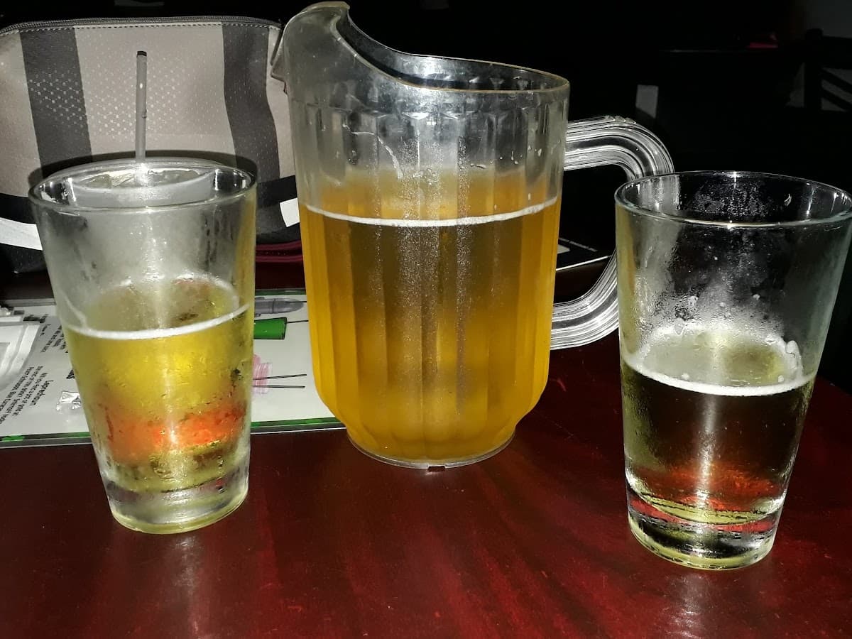 O'Shucks Karaoke Bar — foto