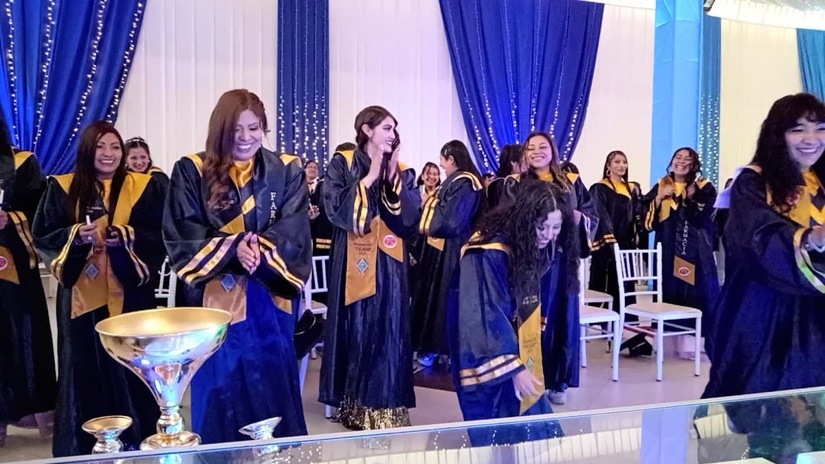 INSTITUTO FRANCIS COLLINS — foto