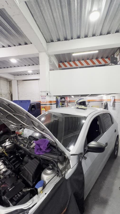 Taller mecánica automotriz en Manizales "Familiautos" — foto