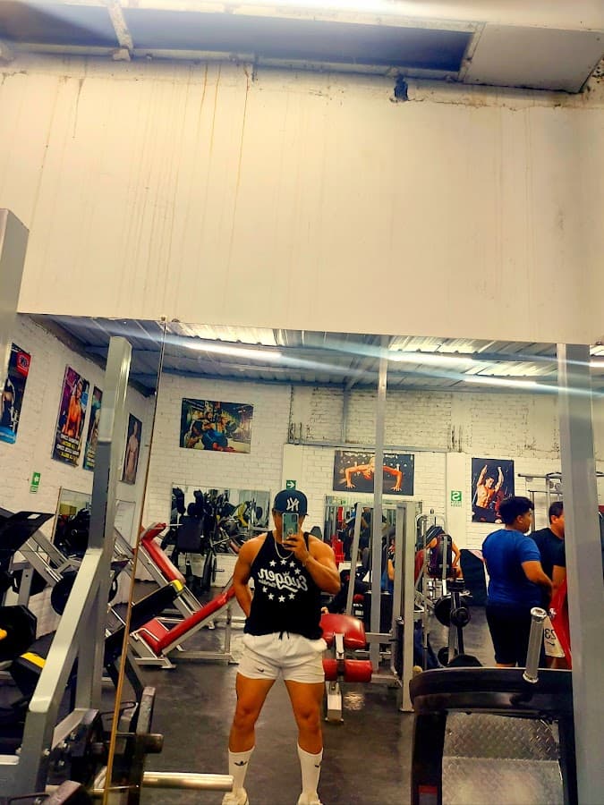 Hard Body Gym — foto
