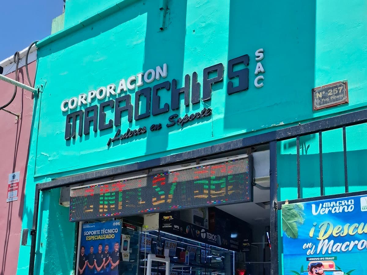 COMP CELL - Tienda de Computacion — foto