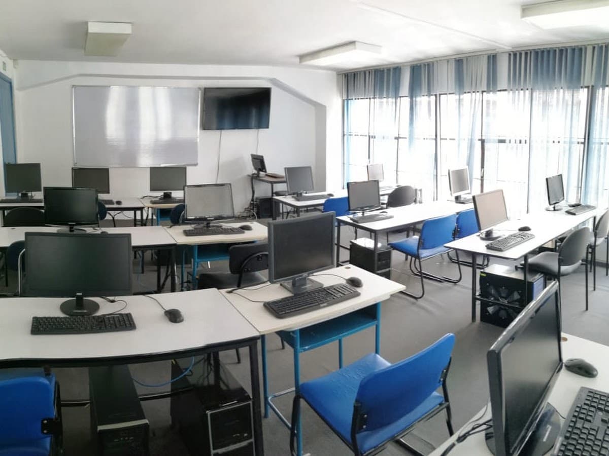 Instituto Tecnológico Superior de Estudios Sociales "Los Andes" — foto