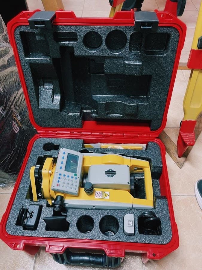 Alquiler de Equipos Topográficos en Iquitos — foto