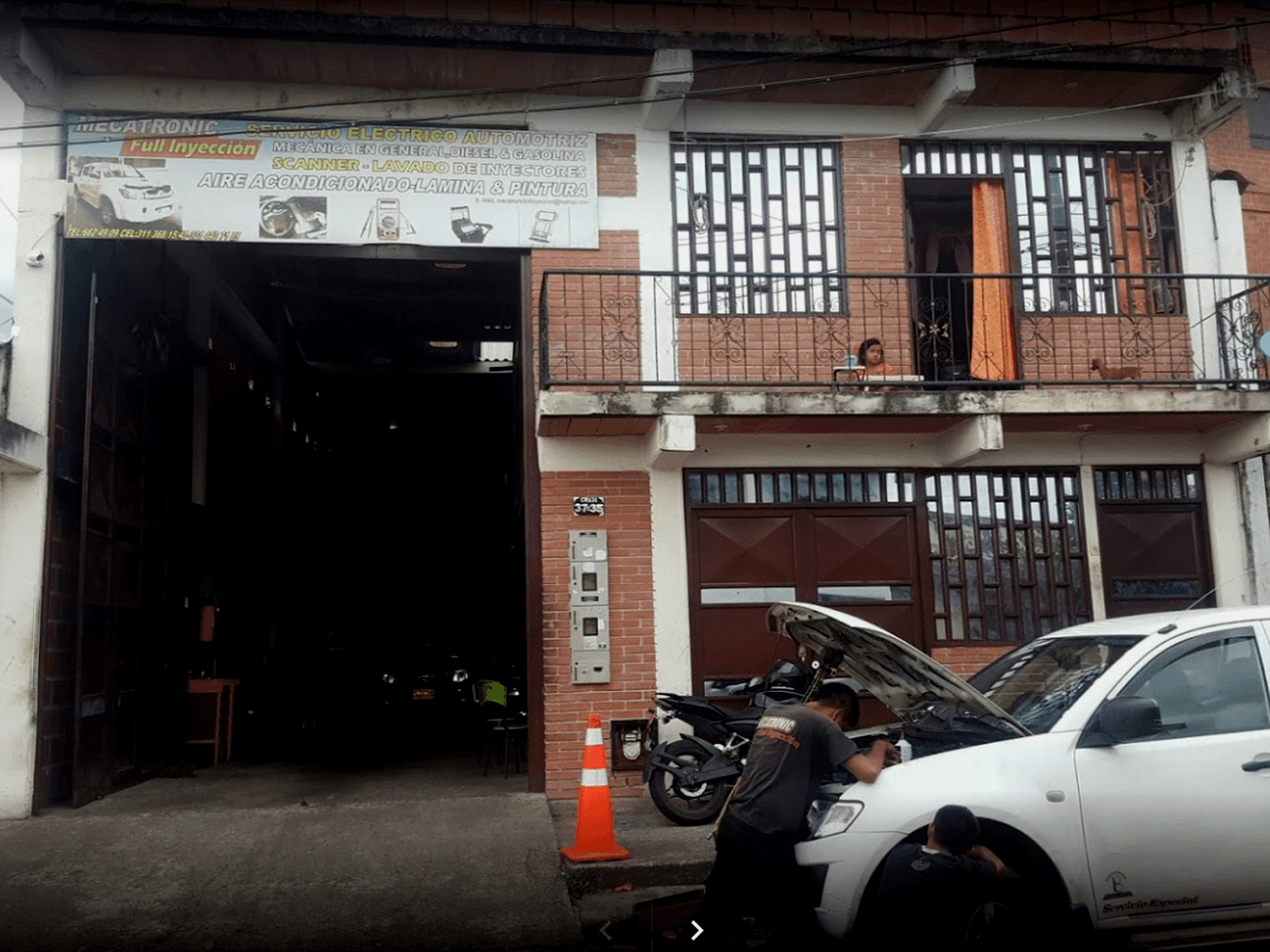 Taller automotriz Motronic — foto