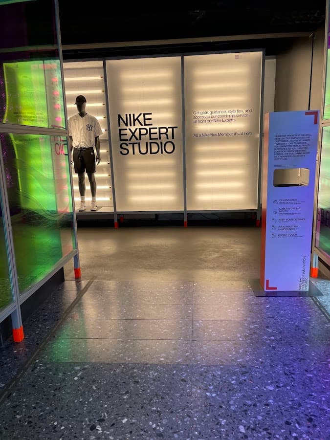 Nike Factory Store — foto