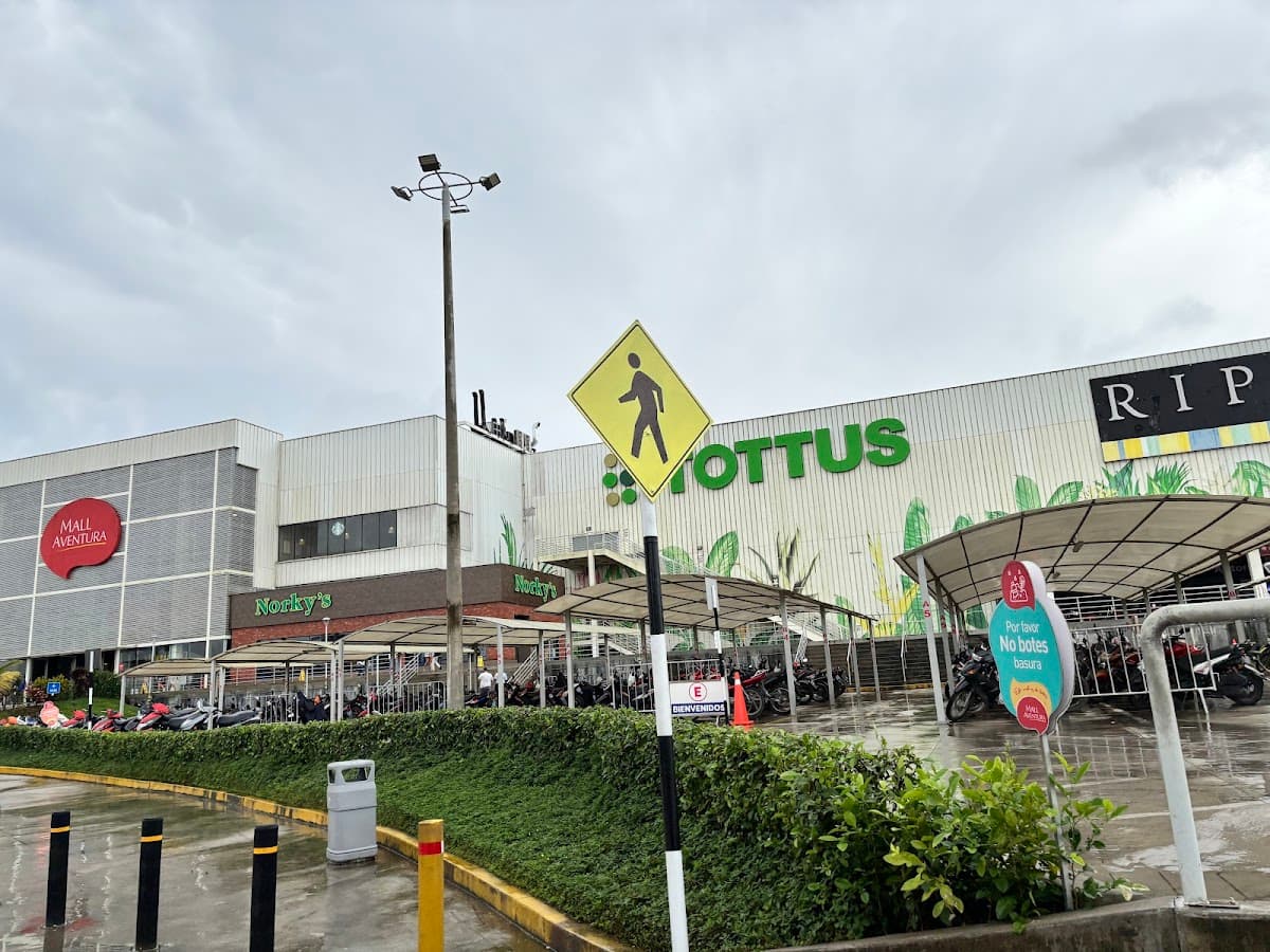 Mall Aventura Iquitos — foto
