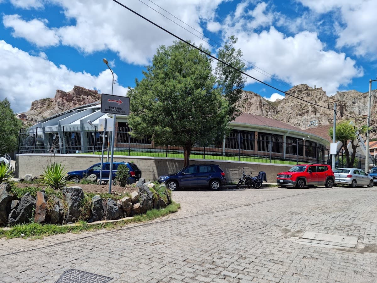Colegio Calvert La Paz — foto