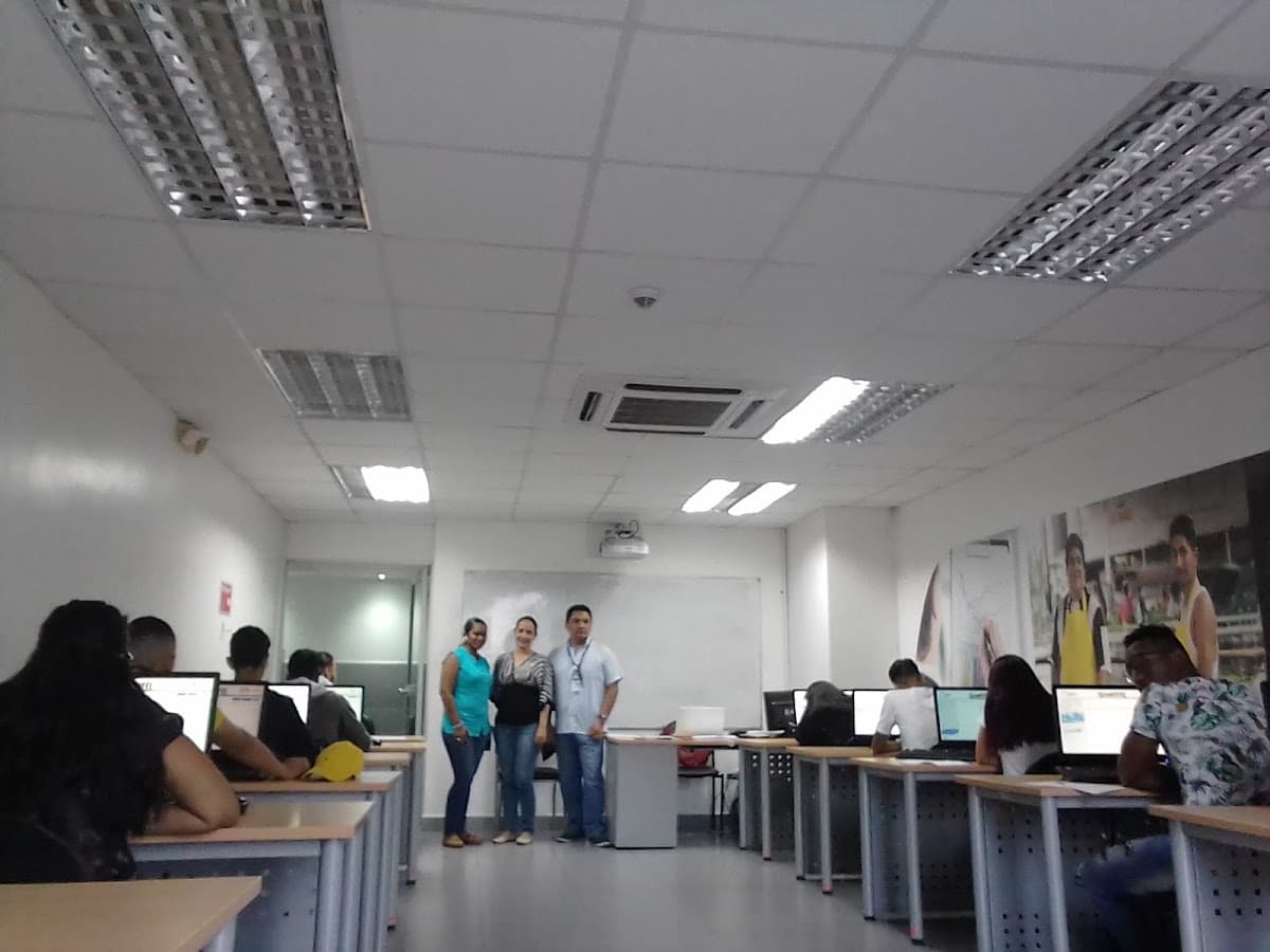 Instituto Superior Tecnológico Guayaquil Campus CMI