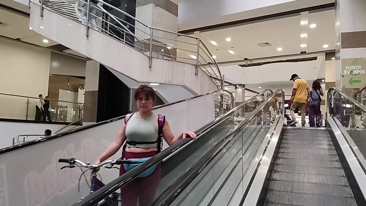 Centro Comercial Megamall — foto