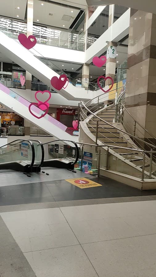 Centro Comercial Megamall — foto
