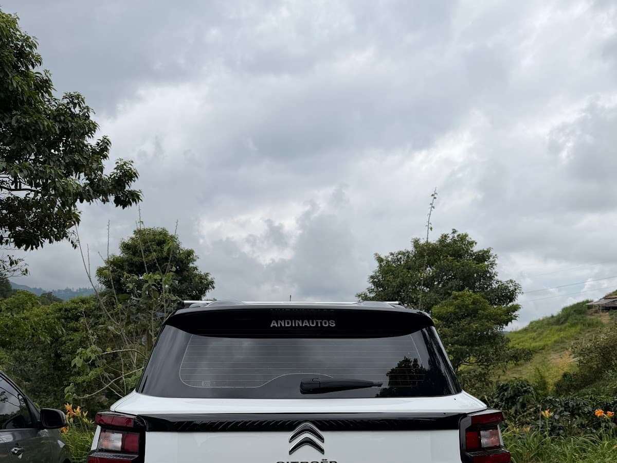 Alquiler de carro en pereira / Evolution Rent a car — foto